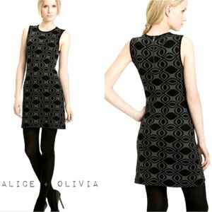 Alice + Olivia 100% Merino Wool Sweater Dress Size M Sleeveless Black Grey Print